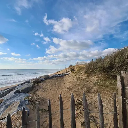 3 Pièces Avec Balcon, Parking Privé Et 6 Couchages - - Fr-1-224c-185