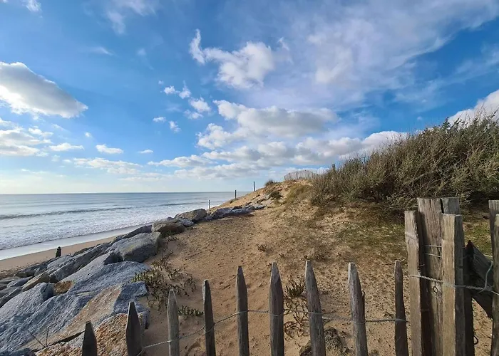 3 Pièces Avec Balcon, Parking Privé Et 6 Couchages - - Fr-1-224c-185